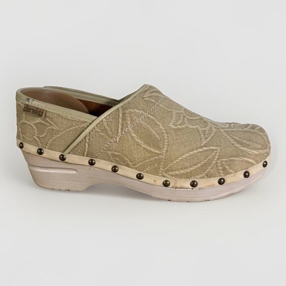 Dansko Tan Embroidered Textile Shoes Size 39 - Picture 1 of 6